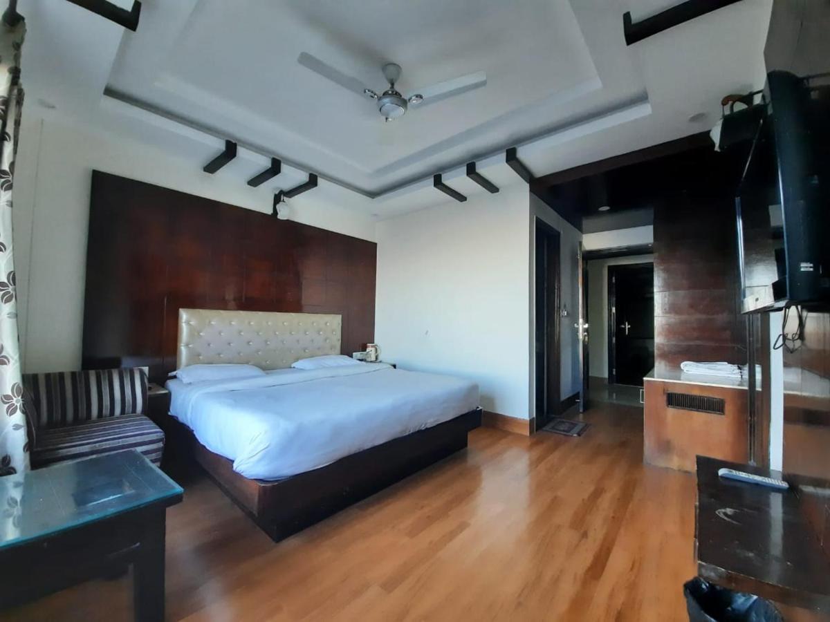 Hotel Basera Mussoorie Eksteriør billede