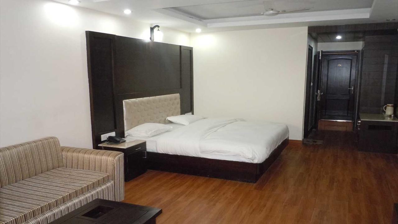 Hotel Basera Mussoorie Eksteriør billede