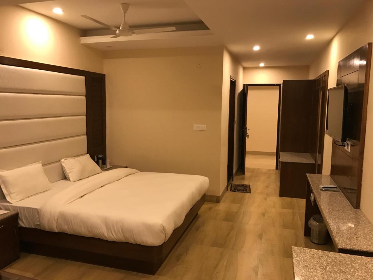 Hotel Basera Mussoorie Eksteriør billede